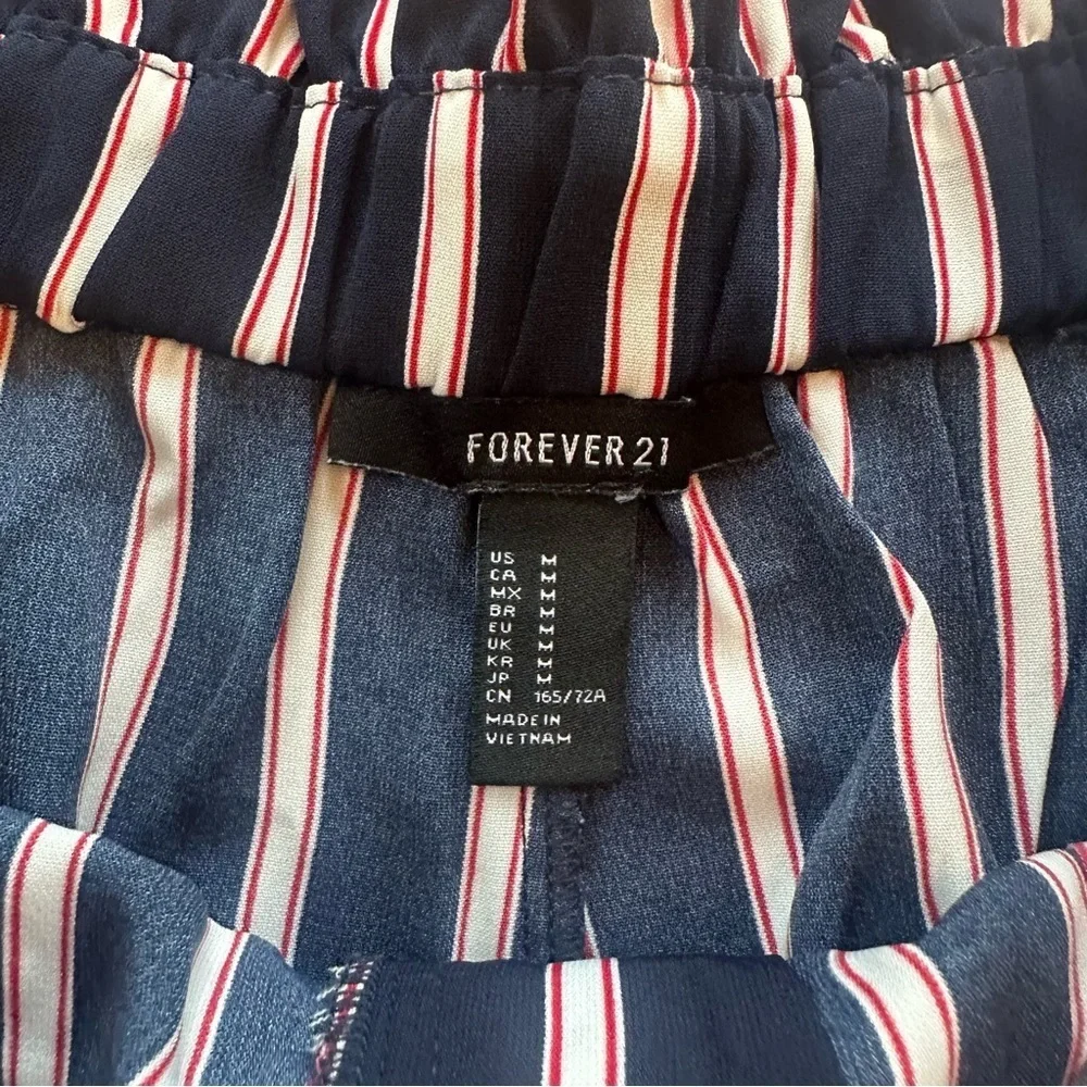 Forever 21 Women’s Shorts Navy Blue Red White Striped Sailor Pockets Sz Medium